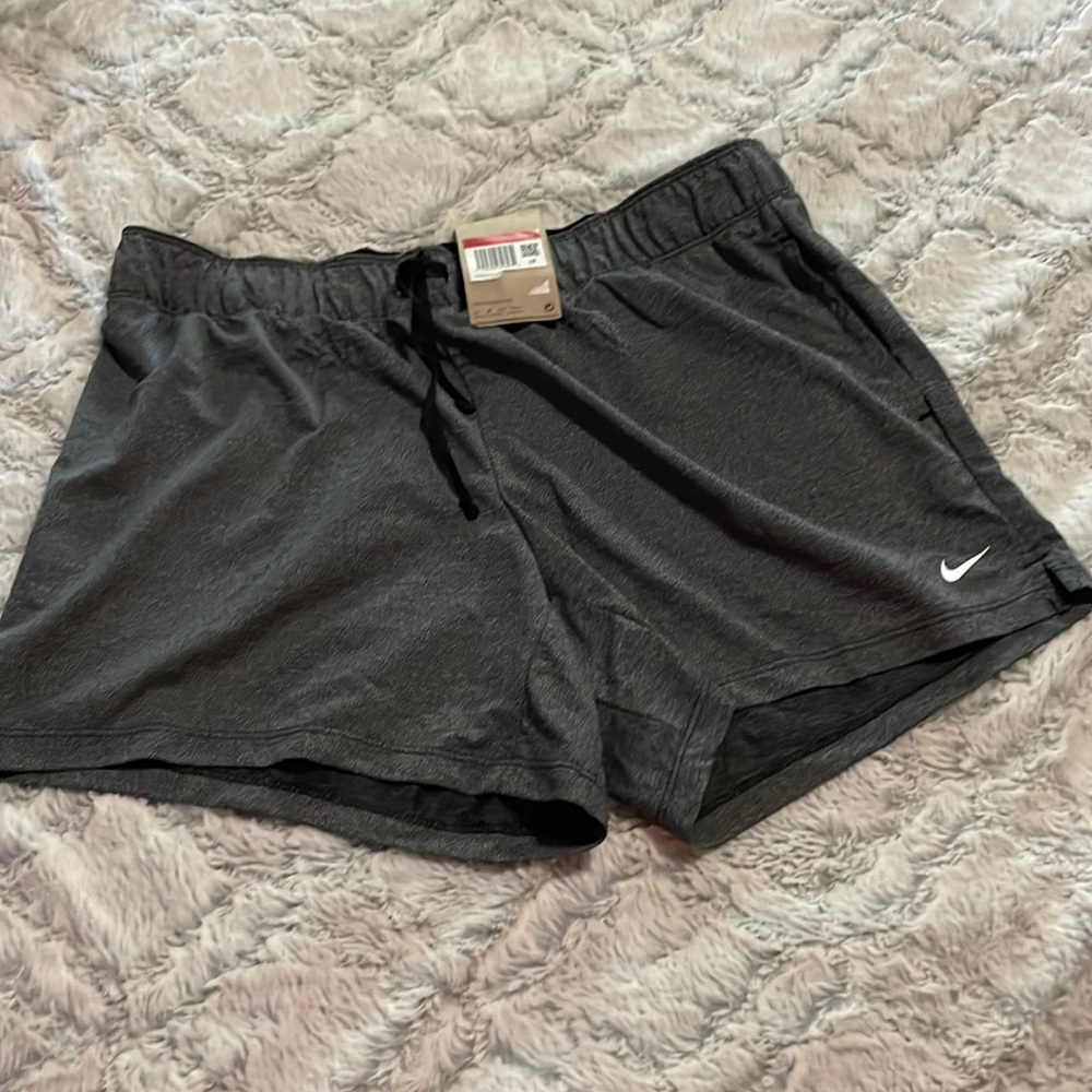 Nike shorts size large